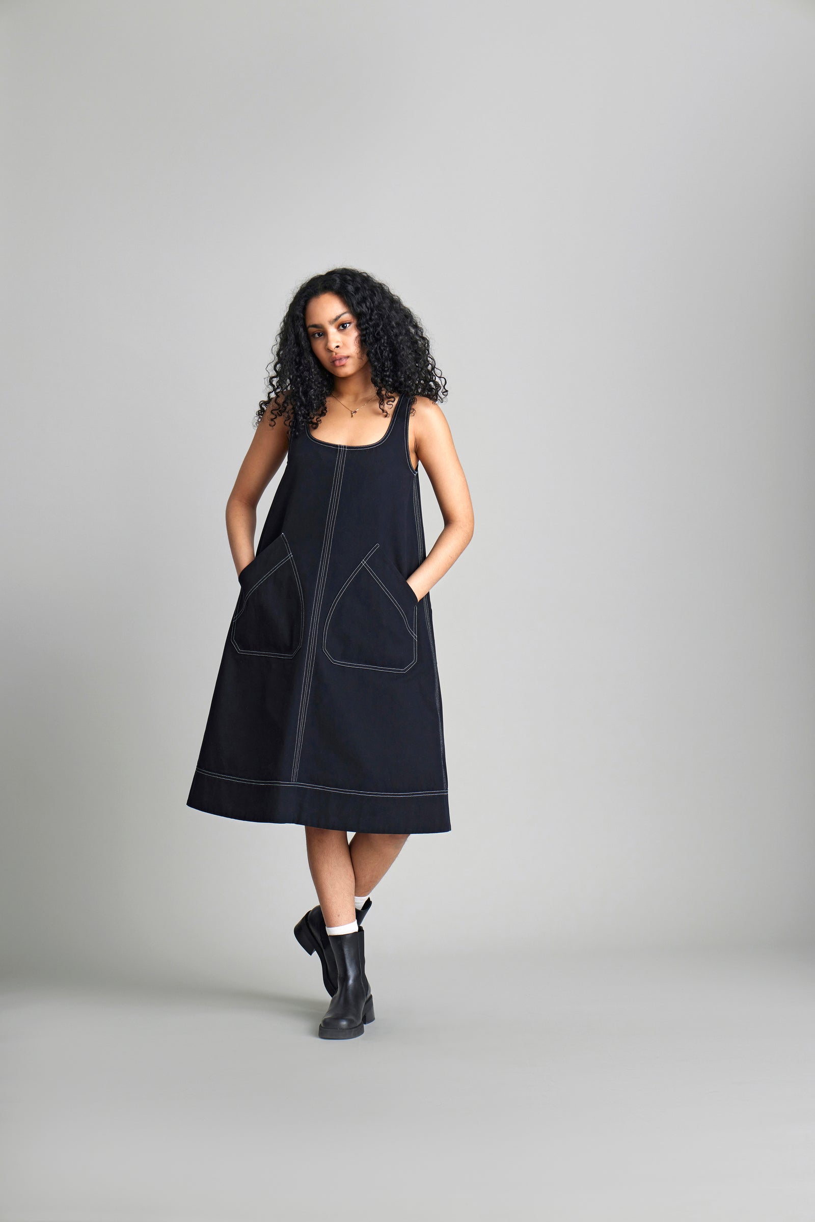 Popover Dress Black