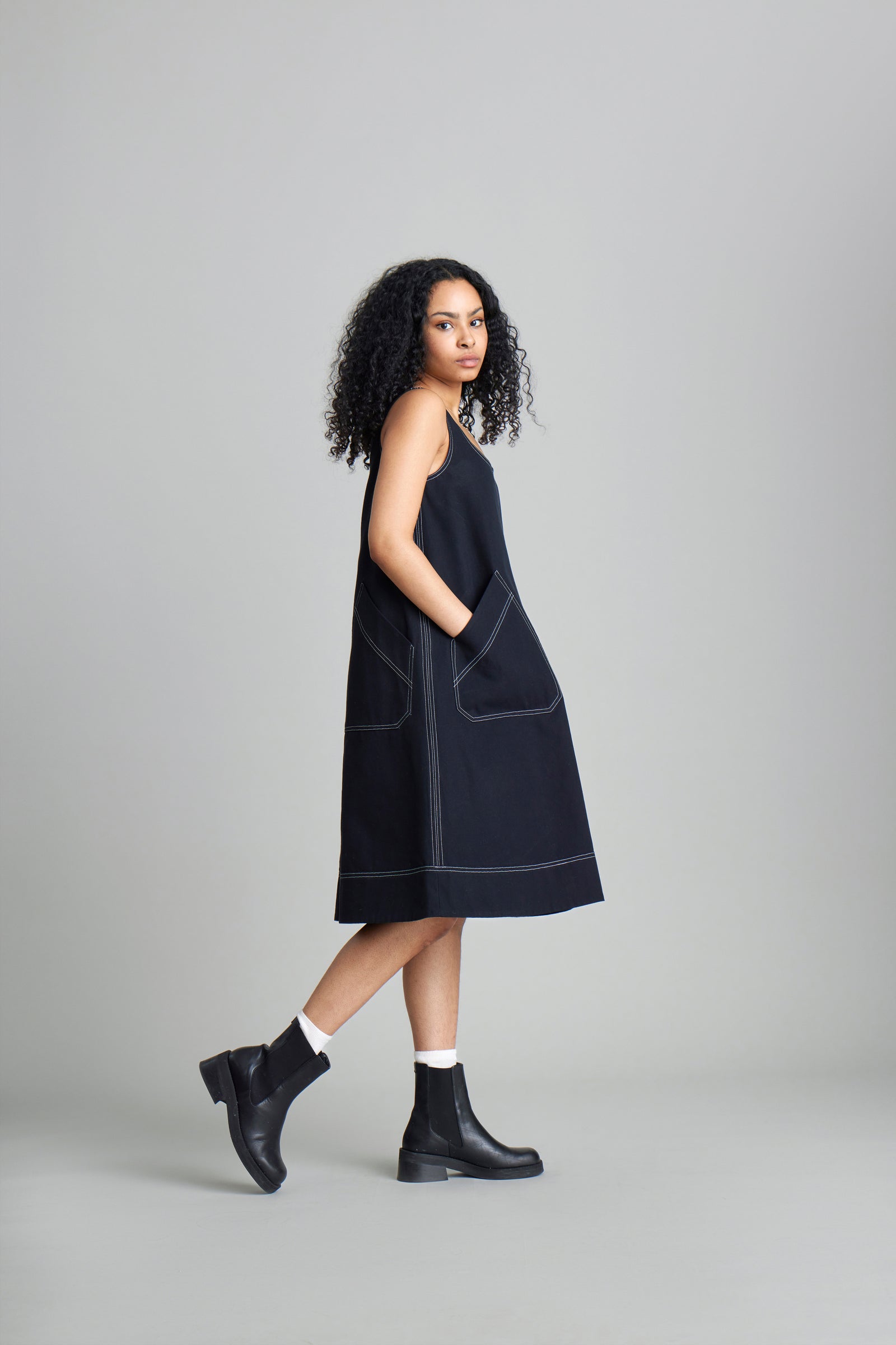 Popover Dress Black